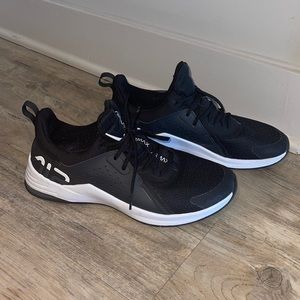 Nike tennis shoes